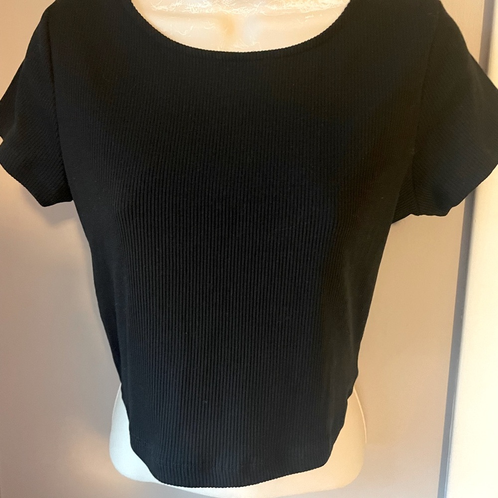 Princess Polly Ribbed Black Crop Top‎
